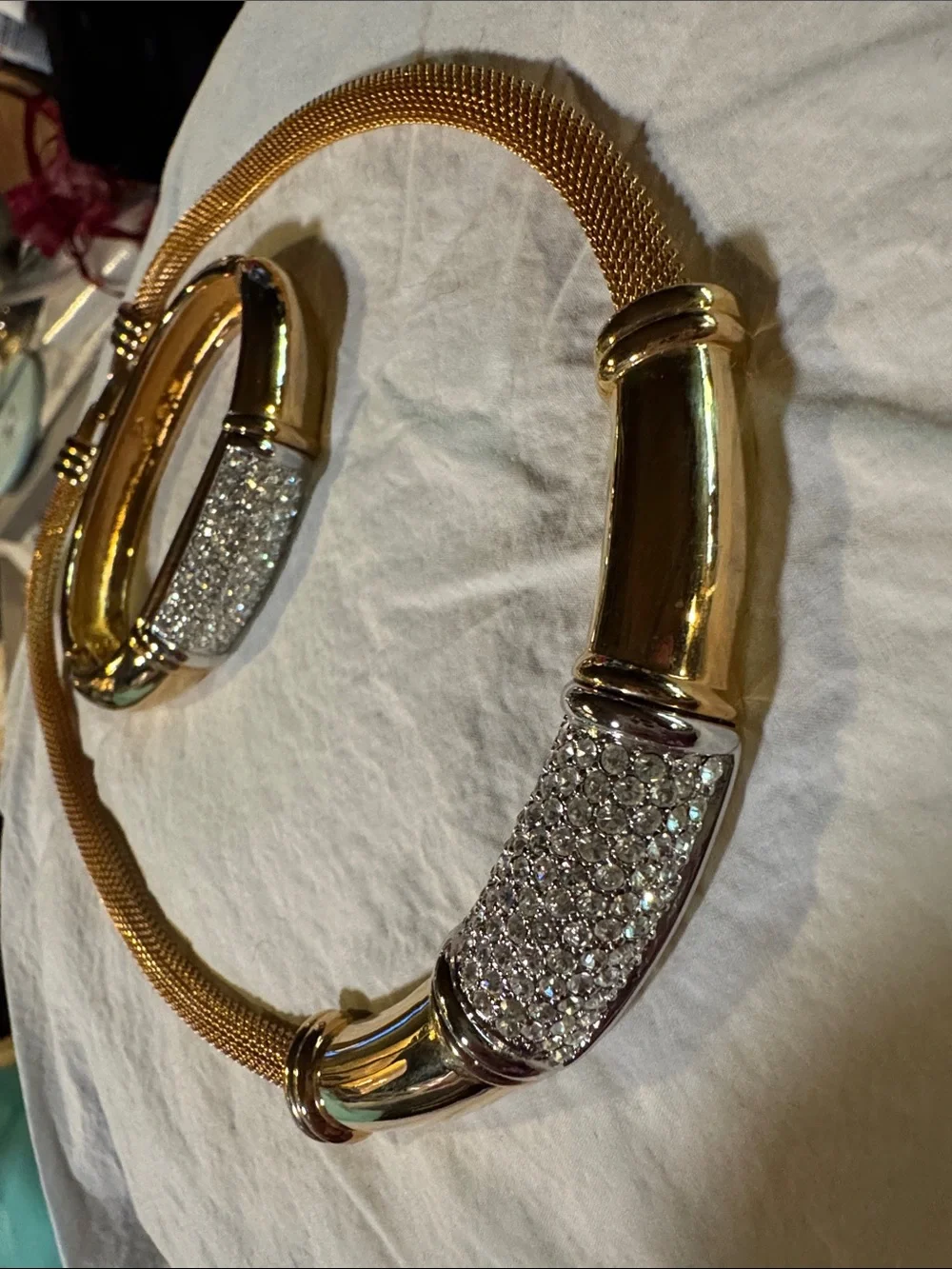 Vintage 1980’s Swarovski Gold-Tone Crystals Mesh Necklace and Bracelet Set - Picture 4 of 10